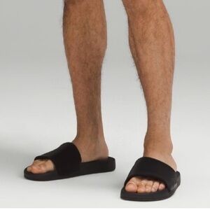 Mens Lululemon Restfeel slides black size 12